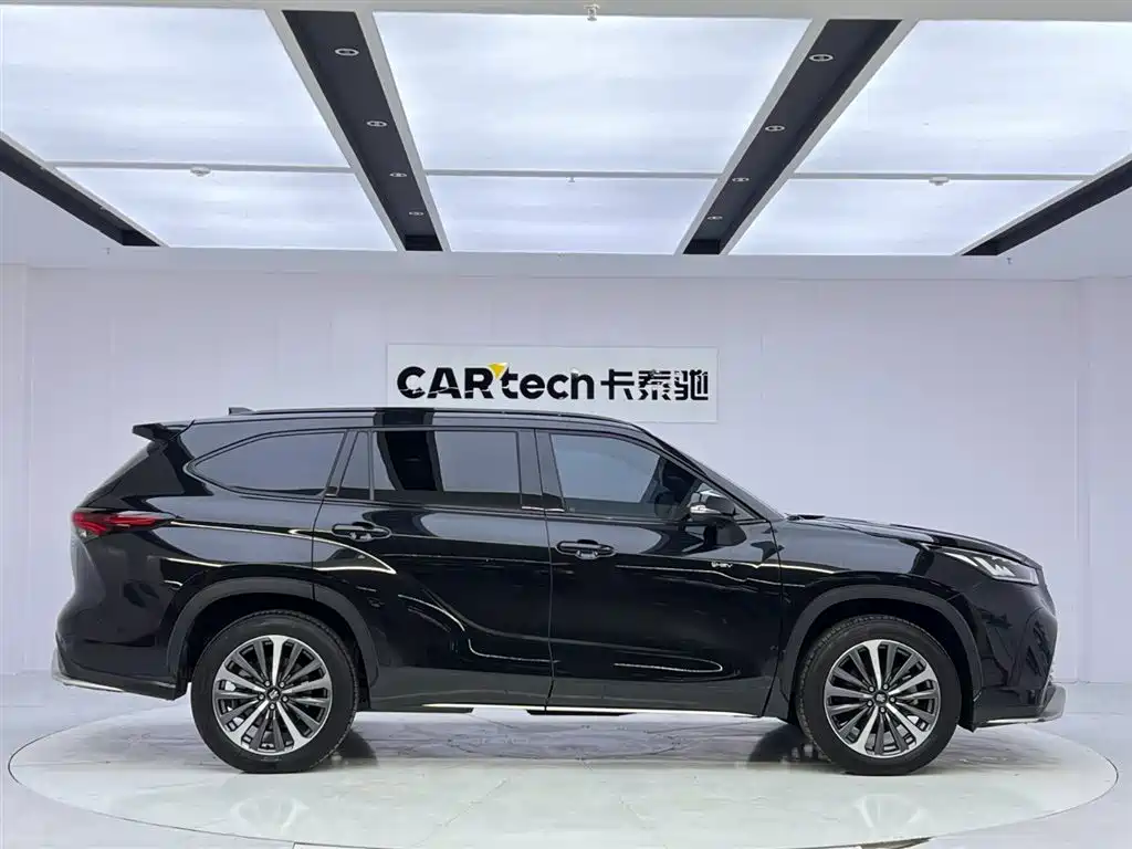 Toyota Crown Kluger 2024 Model 2.5L HEV AWD Premium Version 2024 - thumbnail 6