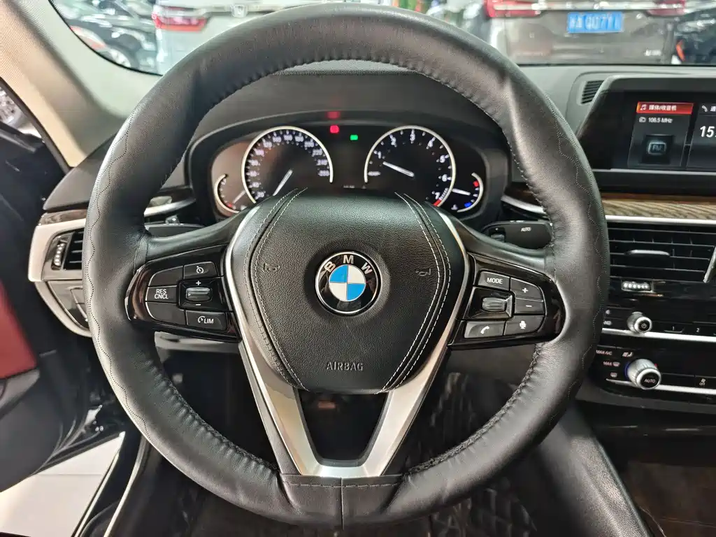 BMW BMW 5 Series 2018 528Li Special Edition 2018 - thumbnail 12