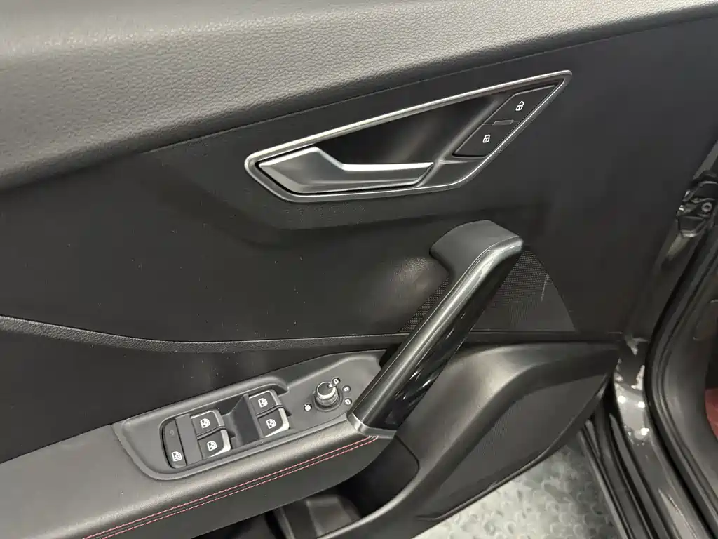Audi Audi Q2L 2022 35 TFSI Sport Edition 2022 - thumbnail 10