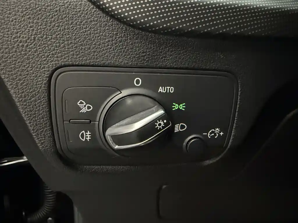 Audi Audi Q2L 2022 35 TFSI Sport Edition 2022 - thumbnail 21
