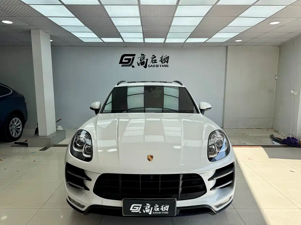Porsche Porsche Macan 2017 Macan Turbo 3.6T 2016 - thumbnail 4