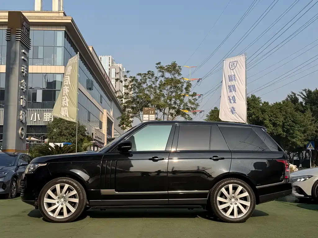 Land Rover Range Rover 2017 3.0 SC V6 Vogue 2018 - thumbnail 3
