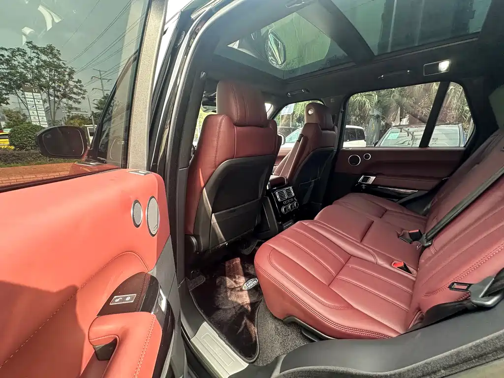Land Rover Range Rover 2017 3.0 SC V6 Vogue 2018 - thumbnail 16