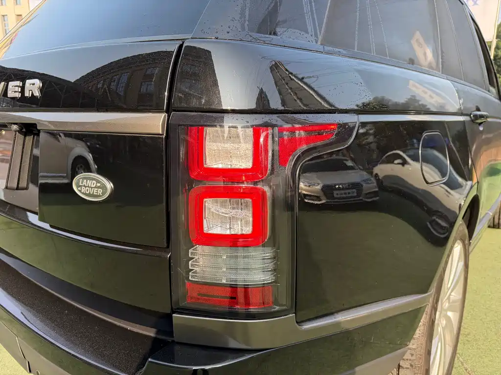 Land Rover Range Rover 2017 3.0 SC V6 Vogue 2018 - thumbnail 17