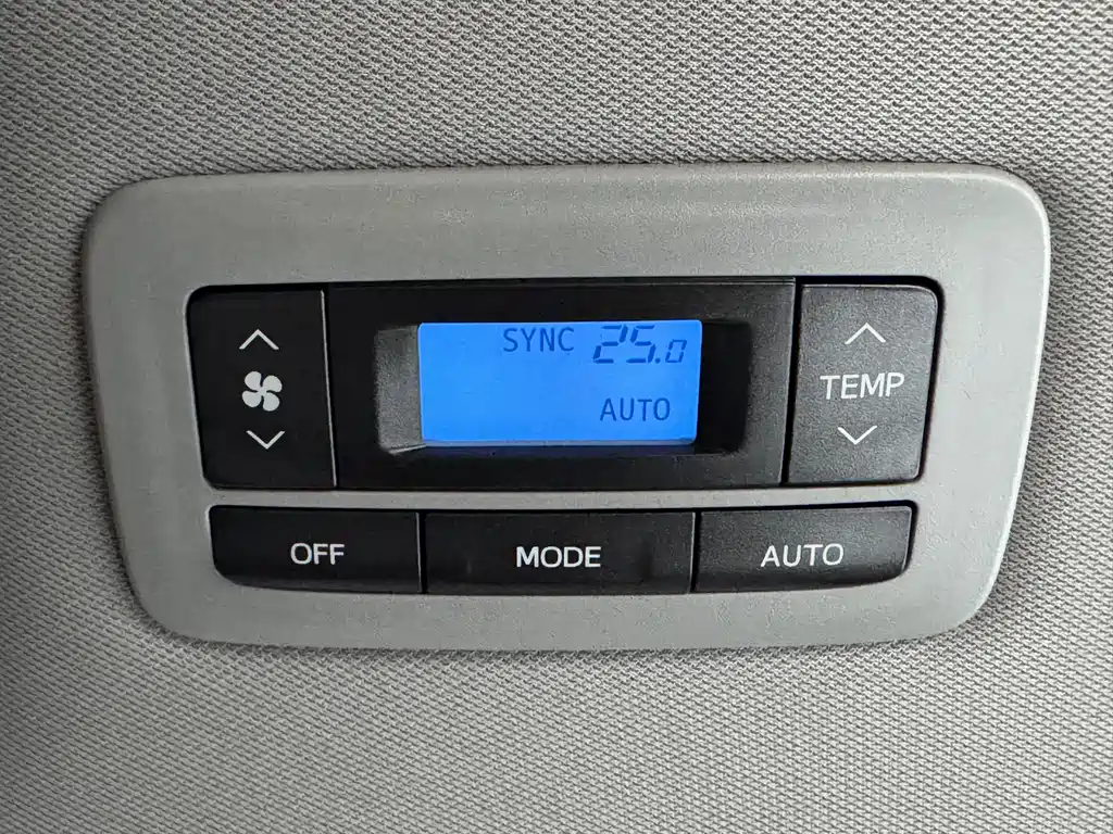 Toyota Toyota Sienna 2019 3.5L Standard Edition 2019 - thumbnail 20