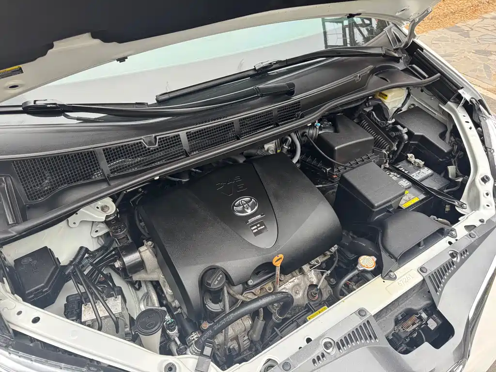 Toyota Toyota Sienna 2019 3.5L Standard Edition 2019 - thumbnail 26