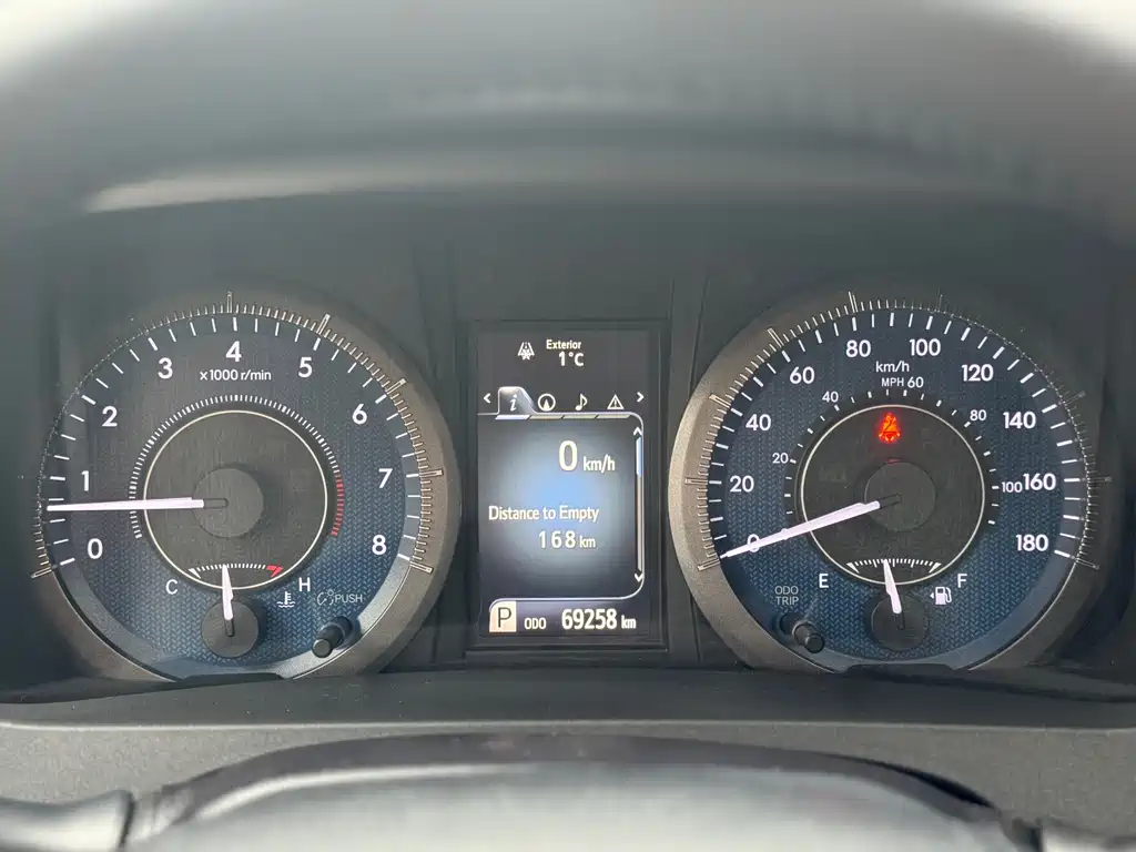 Toyota Toyota Sienna 2019 3.5L Standard Edition 2019 - thumbnail 27