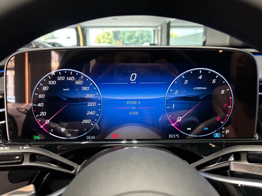 Mercedes-Benz Mercedes-Benz E-Class 2025 Model Year Facelift E 300 L Luxury Edition 2025 - thumbnail 10