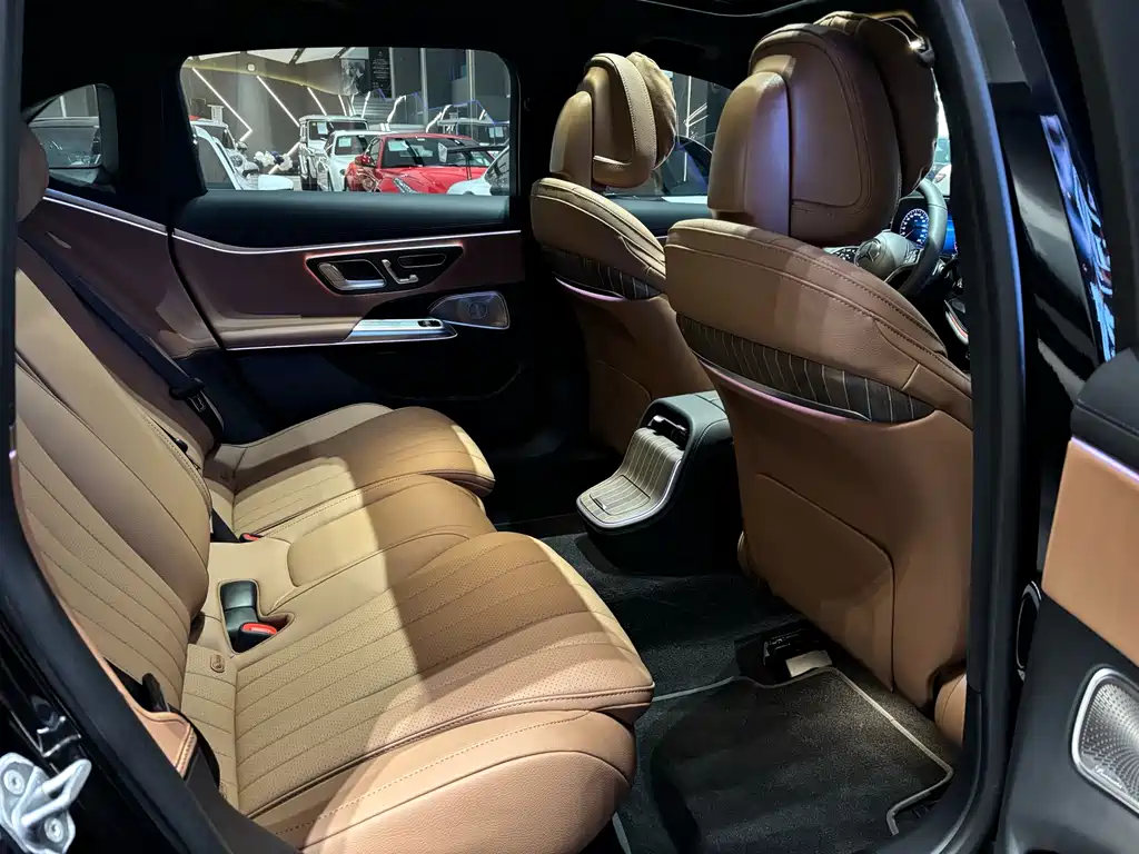 Mercedes-Benz Mercedes-Benz E-Class 2025 Model Year Facelift E 300 L Luxury Edition 2025 - thumbnail 16