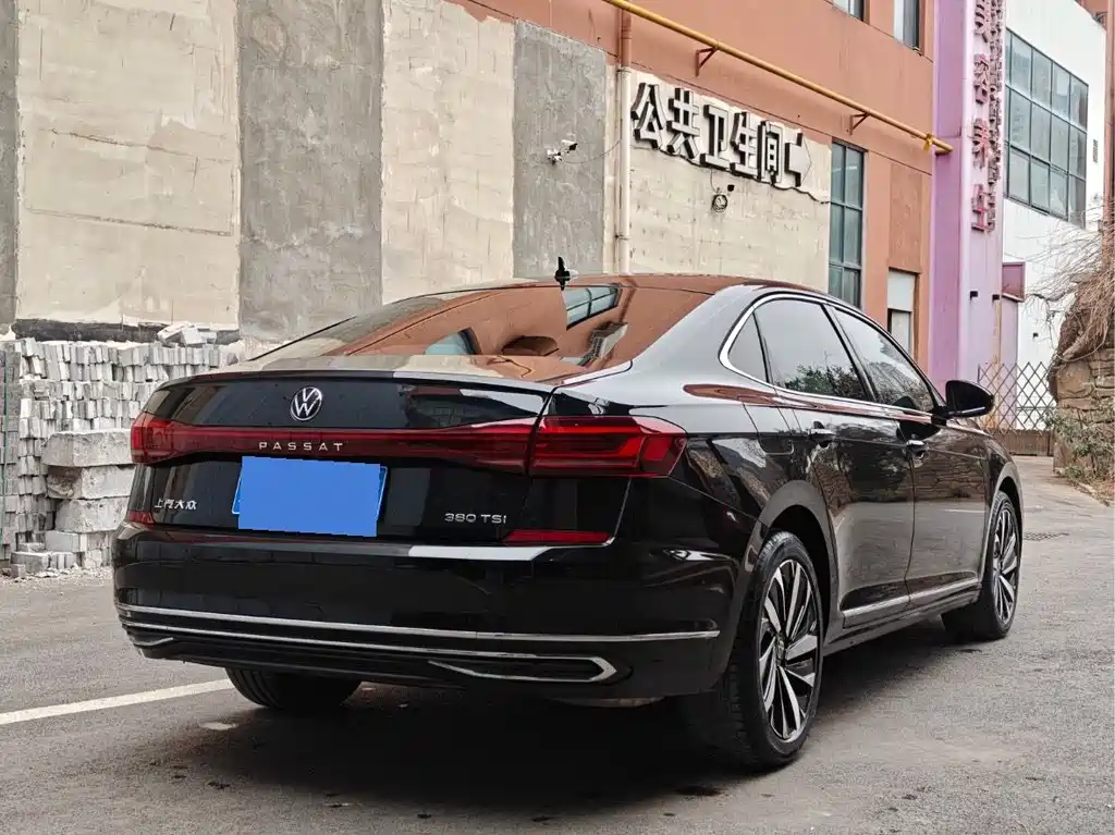 Volkswagen Passat 2024 380TSI Elite Edition 2024 - thumbnail 12