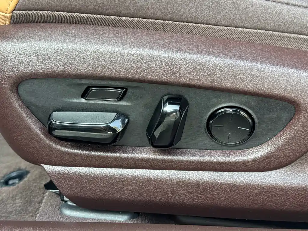 Lexus Lexus ES 300h F Sport (China V) 2018 - thumbnail 14