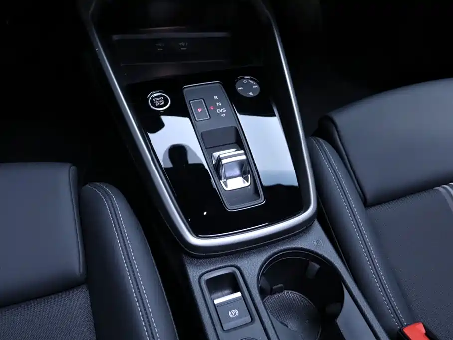 Audi Audi A3 2024 Sportback 35 TFSI Fashion Sport Edition 2024 - thumbnail 8