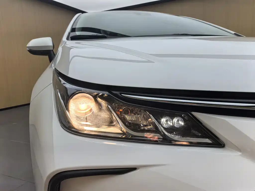 Toyota Toyota Corolla 2021 Hybrid 1.8L E-CVT Advanced Edition 2023 - thumbnail 8
