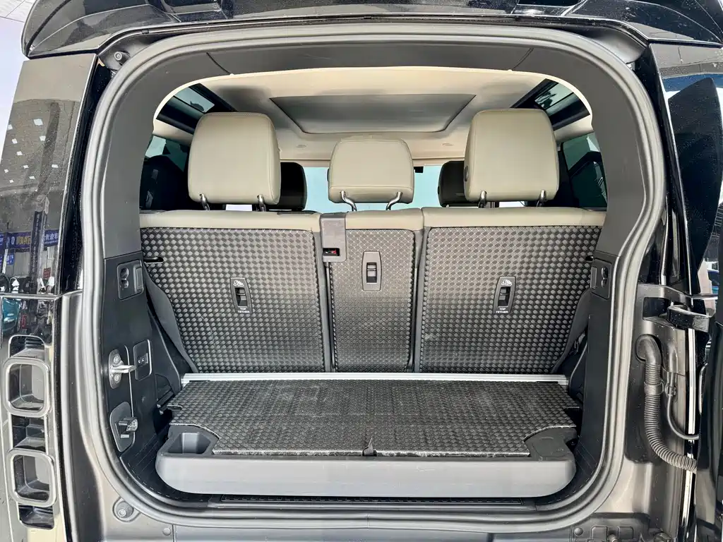 Land Rover Land Rover Defender 2023 Model Year Facelift 90 3.0T P400 XS 2022 - thumbnail 24