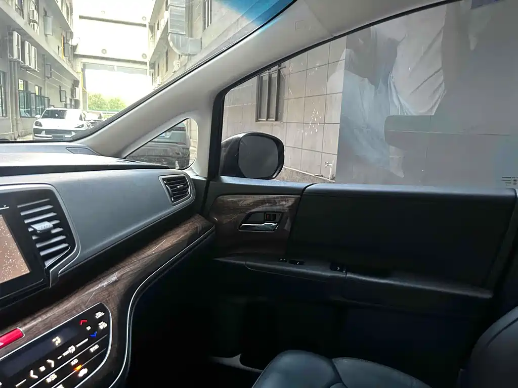 Honda Honda Odyssey 2017 2.4L Smart Enjoy Edition 2018 - thumbnail 18