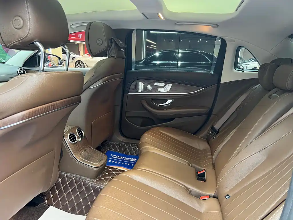 Mercedes-Benz Mercedes-Benz E-Class 2022 Facelift E 300 L Luxury 2022 - thumbnail 10