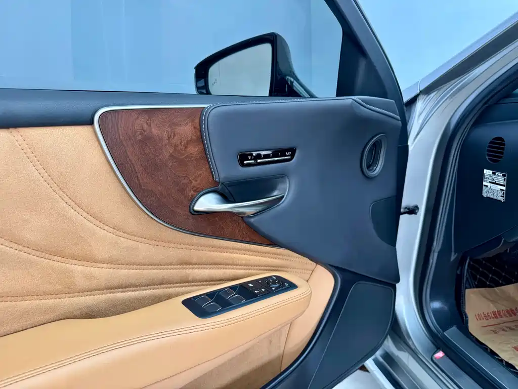 Lexus Lexus LS 500h Premier 2021 2022 - thumbnail 10