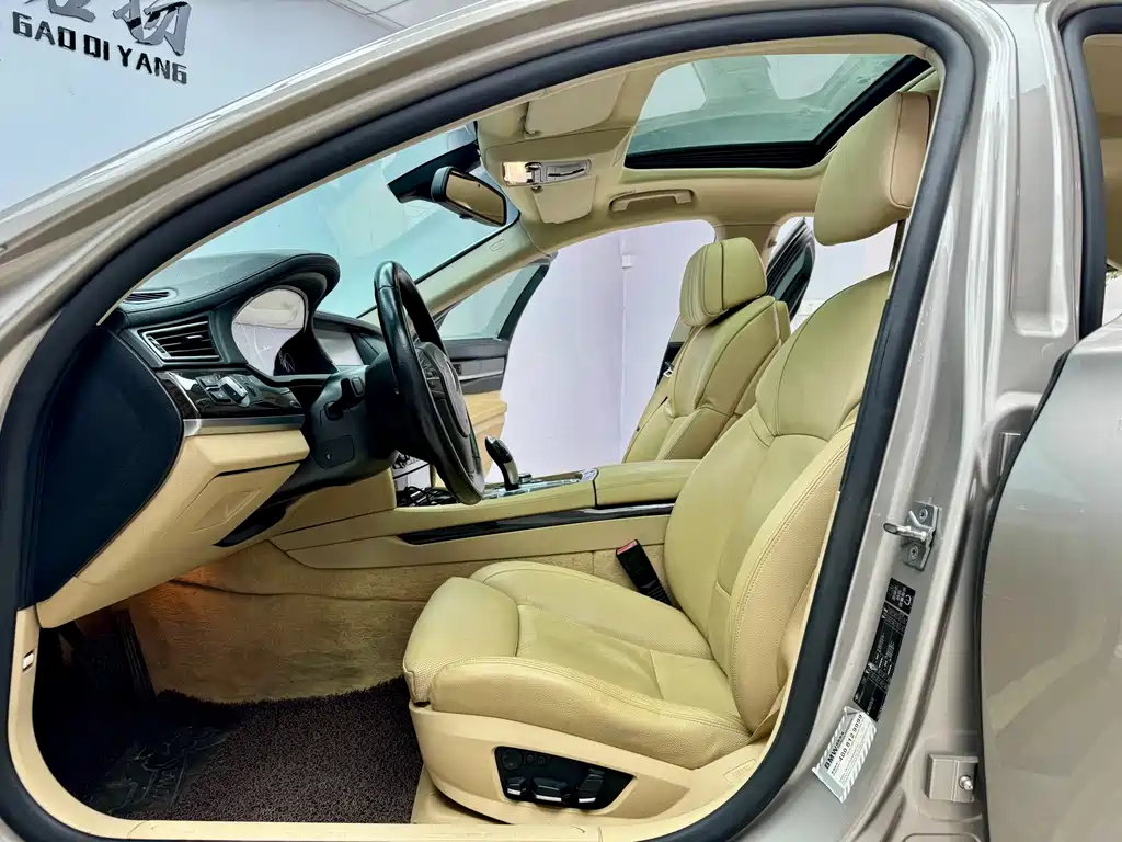 BMW BMW 7 Series 2009 730Li Luxury Edition 2011 - thumbnail 5