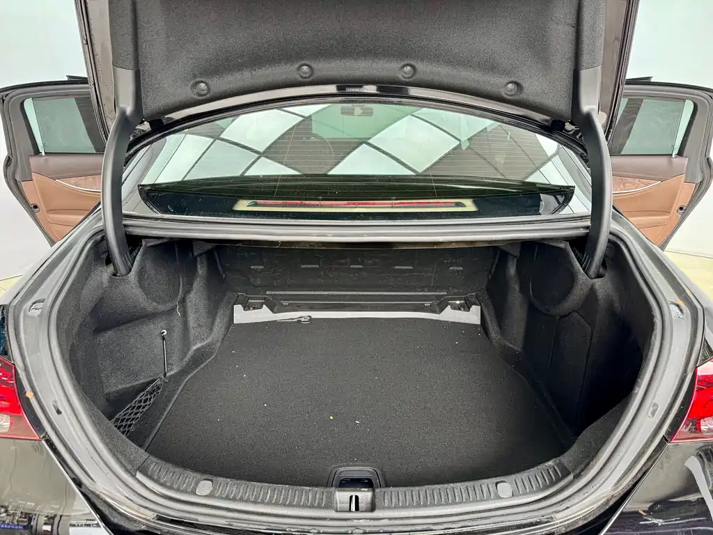 Mercedes-Benz Mercedes-Benz E-Class 2021 E 300 L Luxury Model 2021 - thumbnail 22