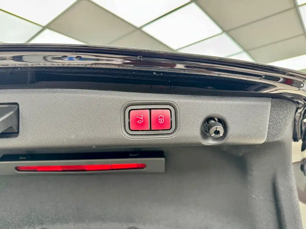 Mercedes-Benz Mercedes-Benz E-Class 2021 E 300 L Luxury Model 2021 - thumbnail 23