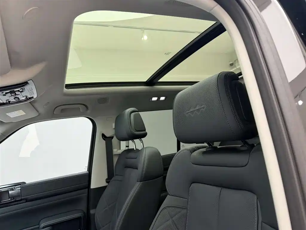 Fangchengbao Leopard 5 2025 Laser Kun Intelligent Driving Edition 2025 - thumbnail 15