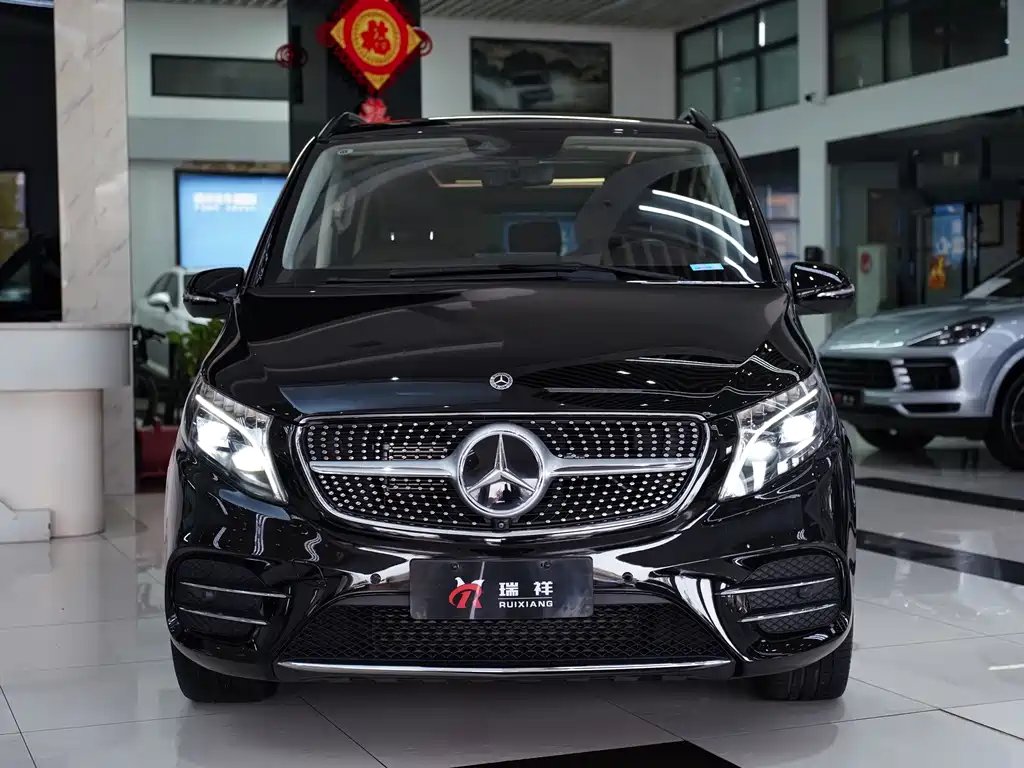 Mercedes-Benz Mercedes-Benz V-Class 2022 V 260 L Long Wheelbase Luxury Edition 2023 - thumbnail 2