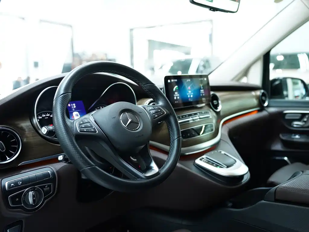 Mercedes-Benz Mercedes-Benz V-Class 2022 V 260 L Long Wheelbase Luxury Edition 2023 - thumbnail 8