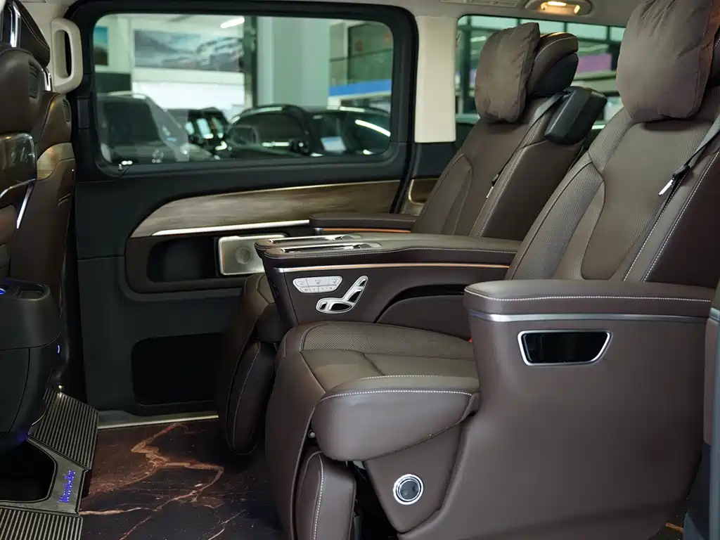 Mercedes-Benz Mercedes-Benz V-Class 2022 V 260 L Long Wheelbase Luxury Edition 2023 - thumbnail 12