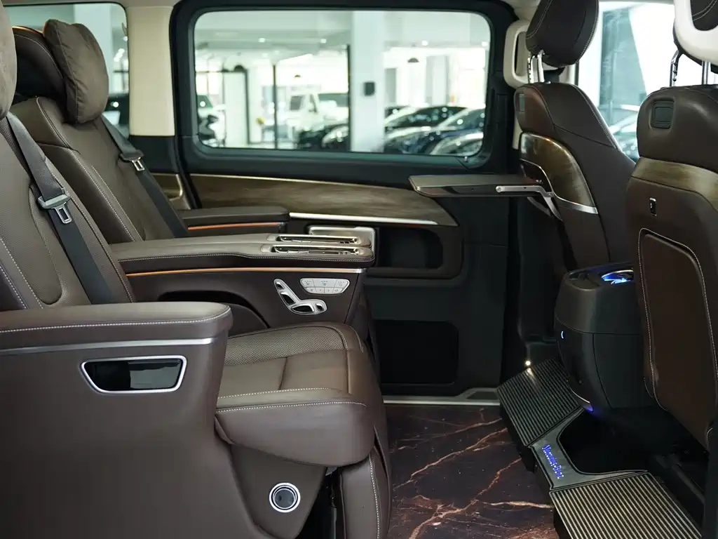 Mercedes-Benz Mercedes-Benz V-Class 2022 V 260 L Long Wheelbase Luxury Edition 2023 - thumbnail 14