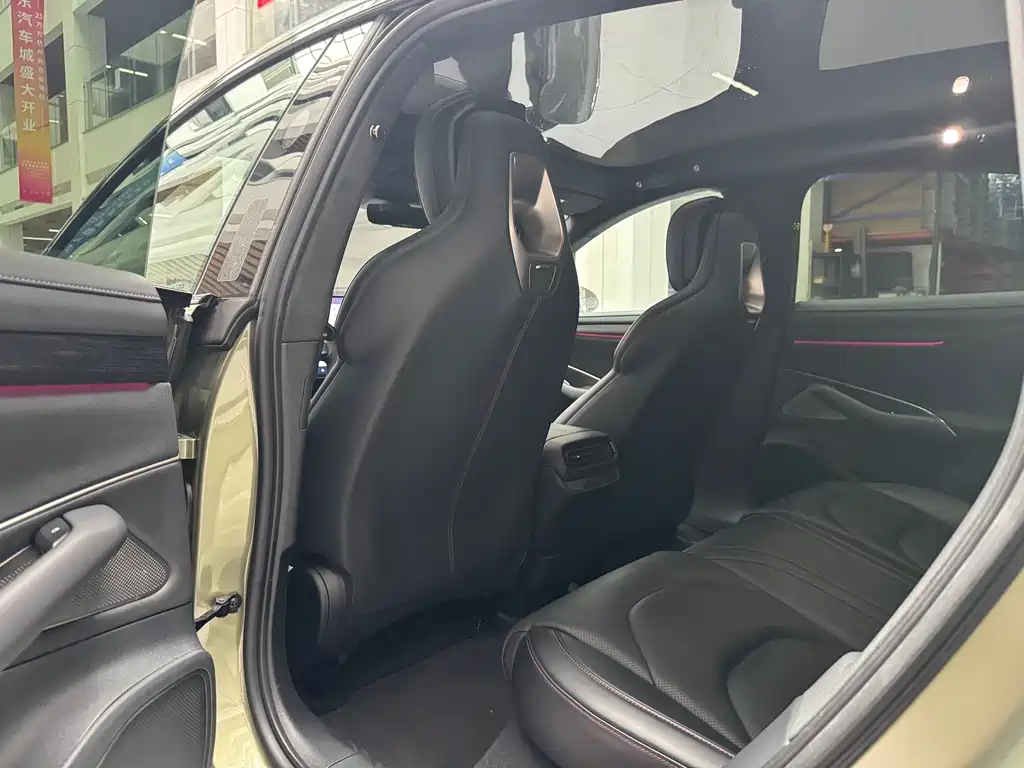 Xiaomi Motors Xiaomi SU7 2024 AWD Ultra-Long Range Intelligent Driving Max Edition 2024 - thumbnail 14