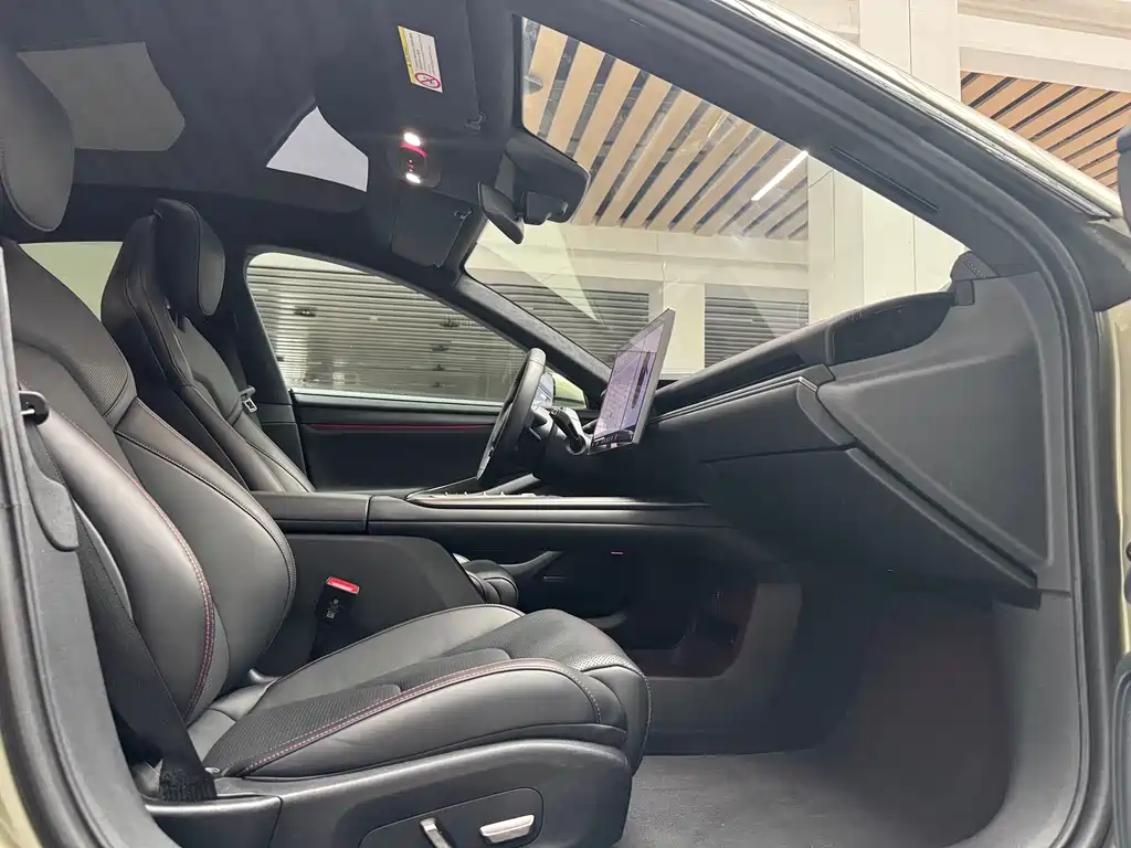 Xiaomi Motors Xiaomi SU7 2024 AWD Ultra-Long Range Intelligent Driving Max Edition 2024 - thumbnail 17