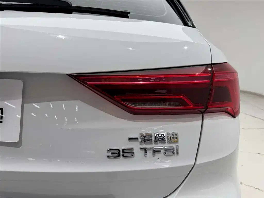 Audi Audi Q3 2022 35 TFSI Sportback S line 2022 - thumbnail 10