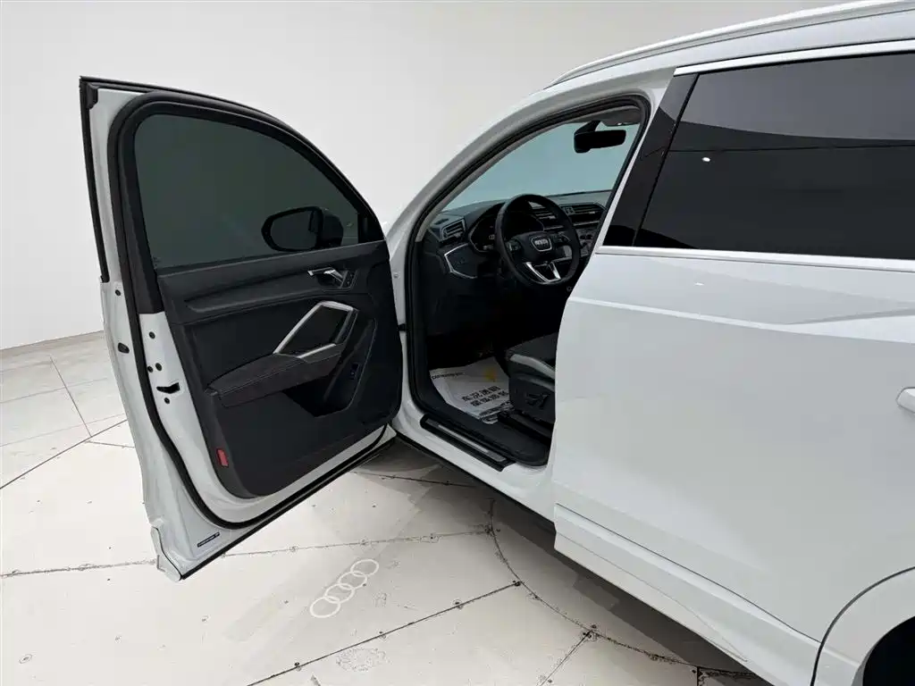 Audi Audi Q3 2022 35 TFSI Sportback S line 2022 - thumbnail 13