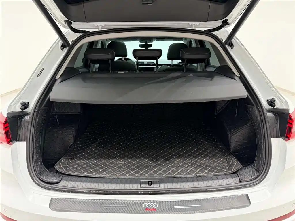Audi Audi Q3 2022 35 TFSI Sportback S line 2022 - thumbnail 14