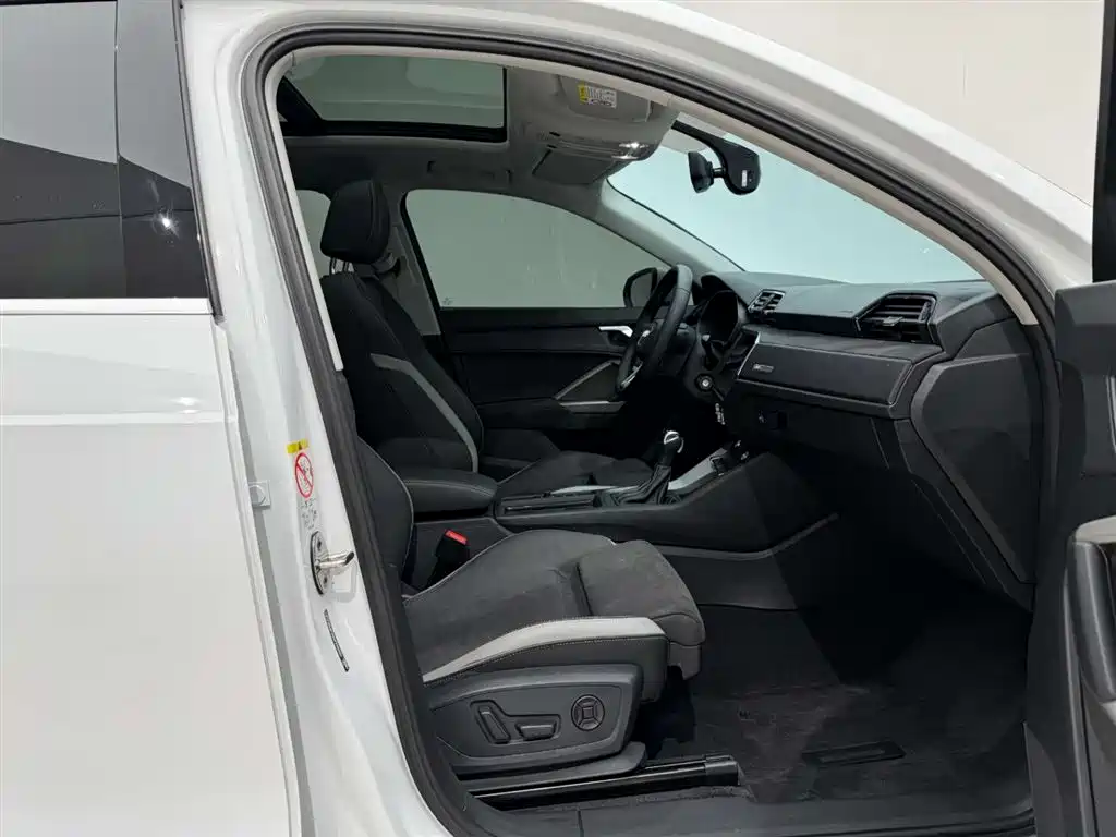 Audi Audi Q3 2022 35 TFSI Sportback S line 2022 - thumbnail 19