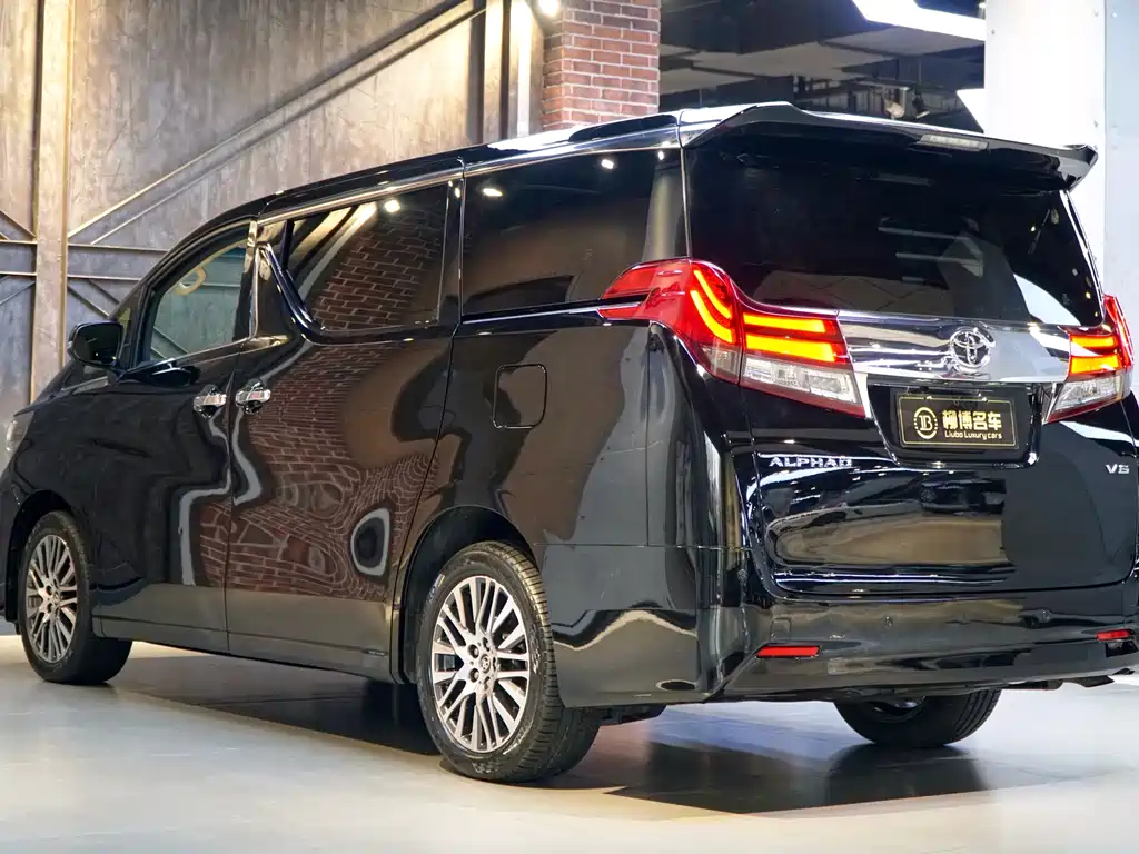 Toyota Alphard 2015 3.5L Luxury Edition 2016 - thumbnail 4