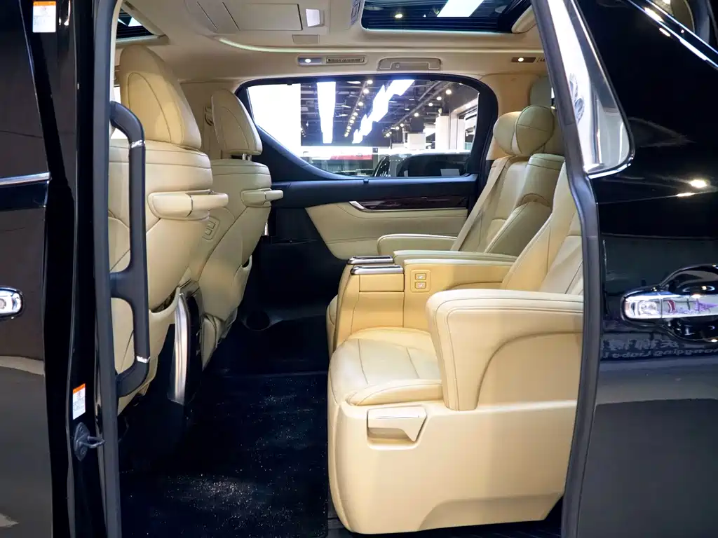 Toyota Alphard 2015 3.5L Luxury Edition 2016 - thumbnail 6