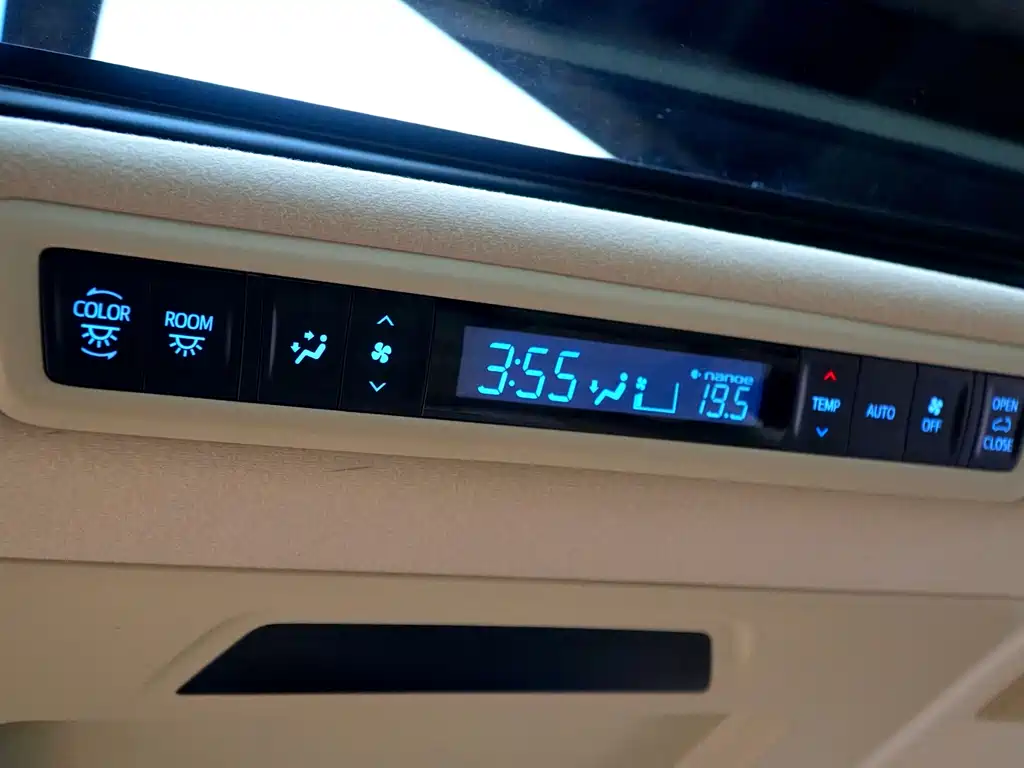 Toyota Alphard 2015 3.5L Luxury Edition 2016 - thumbnail 17