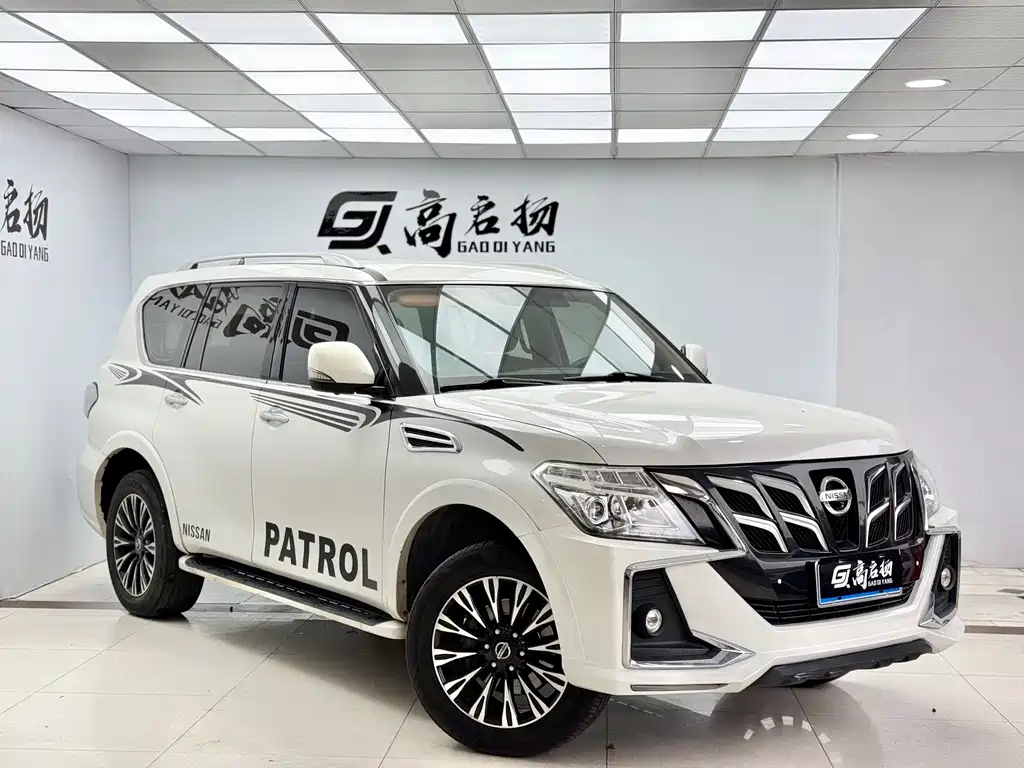 Nissan Nissan Patrol 2018 4.0L Premium 2019 - thumbnail 3