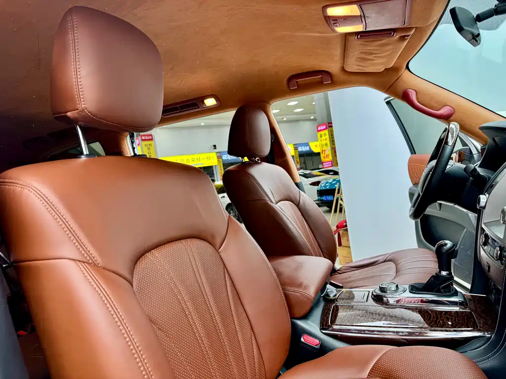 Nissan Nissan Patrol 2018 4.0L Premium 2019 - thumbnail 14