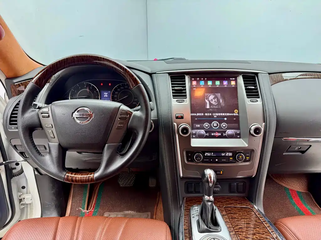 Nissan Nissan Patrol 2018 4.0L Premium 2019 - thumbnail 17
