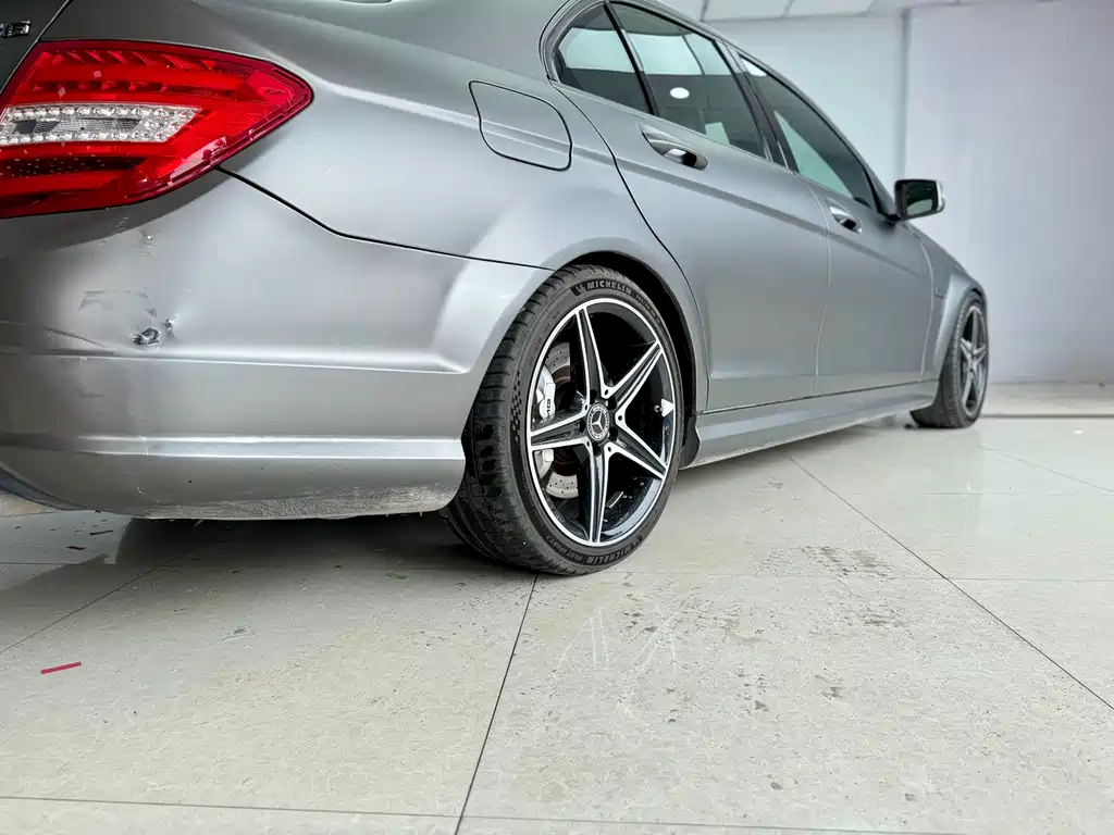 Mercedes-Benz Mercedes-Benz C-Class AMG 2010 AMG C 63 Sport Plus Edition 2012 - thumbnail 22