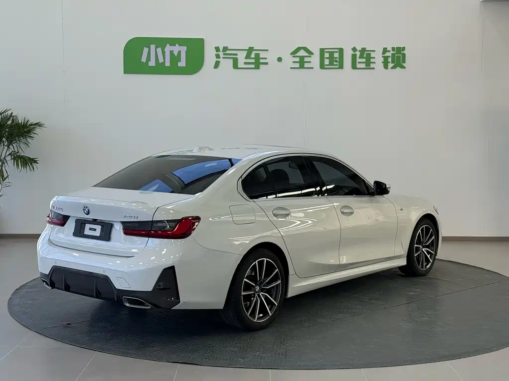 BMW BMW 3 Series 2024 320i M Sport Package 2023 - thumbnail 5