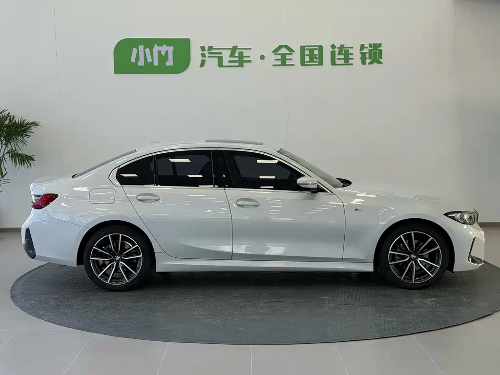 BMW BMW 3 Series 2024 320i M Sport Package 2023 - thumbnail 6