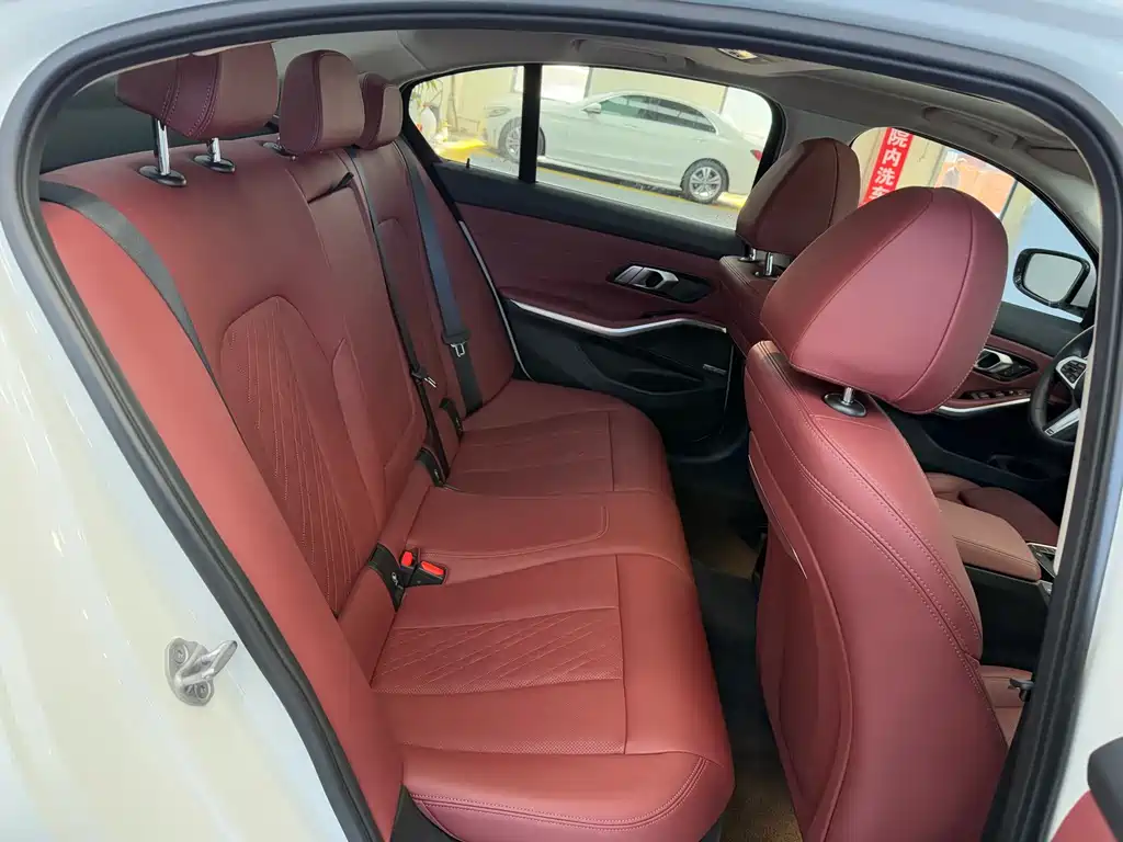 BMW BMW 3 Series 2024 320i M Sport Package 2023 - thumbnail 20