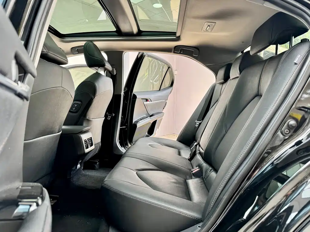 Toyota Toyota Camry 2021 2.5G Luxury Edition 2023 - thumbnail 10