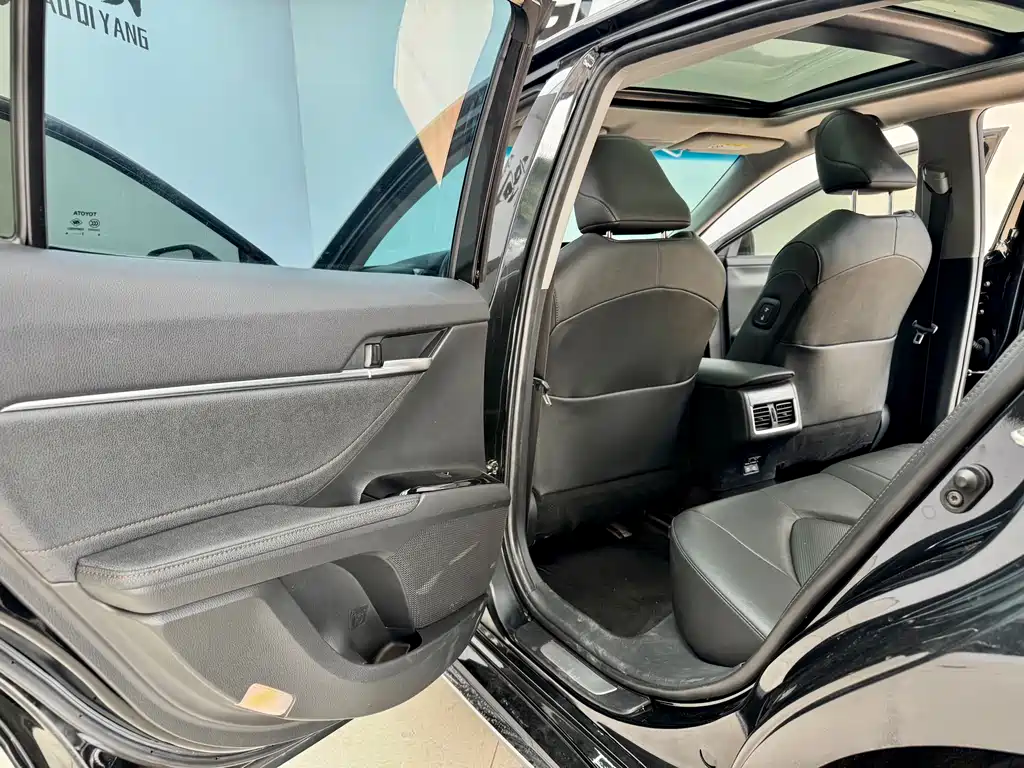 Toyota Toyota Camry 2021 2.5G Luxury Edition 2023 - thumbnail 11