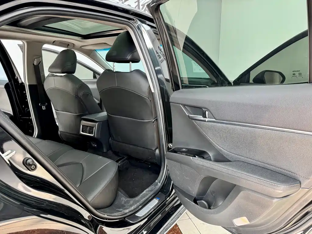 Toyota Toyota Camry 2021 2.5G Luxury Edition 2023 - thumbnail 12