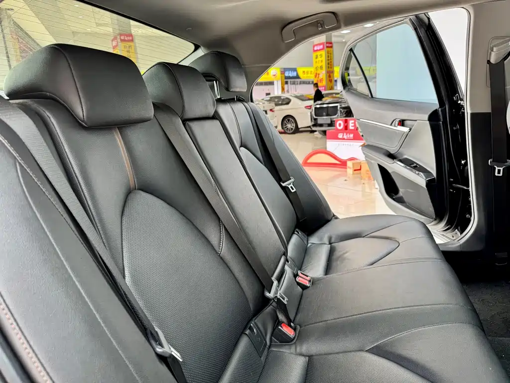 Toyota Toyota Camry 2021 2.5G Luxury Edition 2023 - thumbnail 13