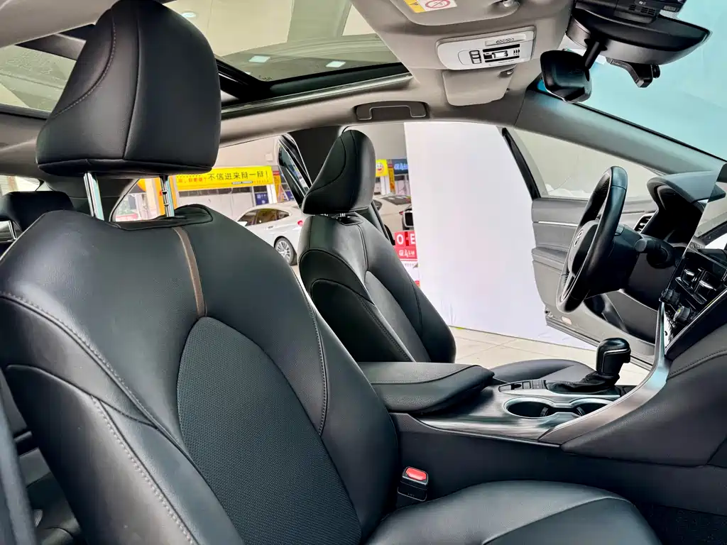Toyota Toyota Camry 2021 2.5G Luxury Edition 2023 - thumbnail 16